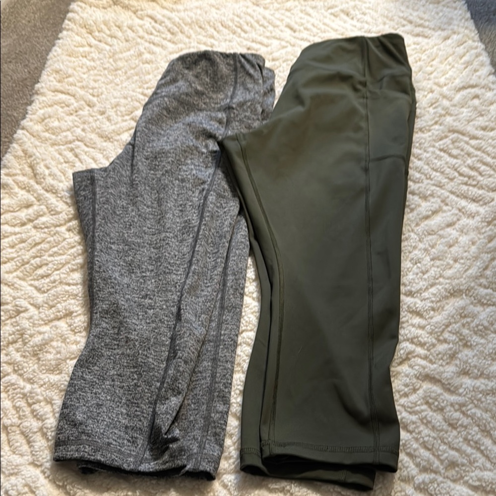 Stylish Gray and Green Women’s Leggings